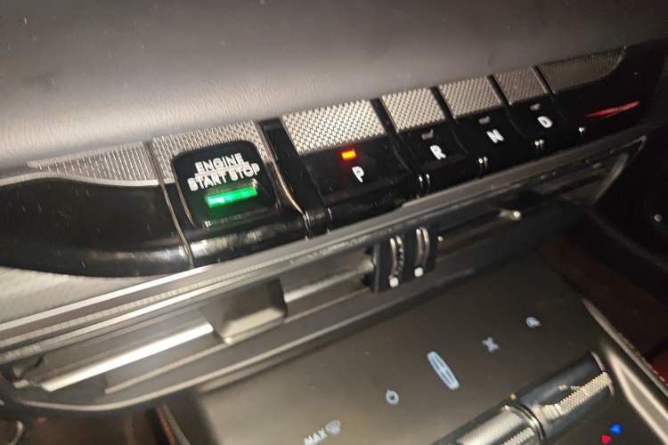 Used Lincoln Z 2022 iXiang Luxury Edition Gear Lever