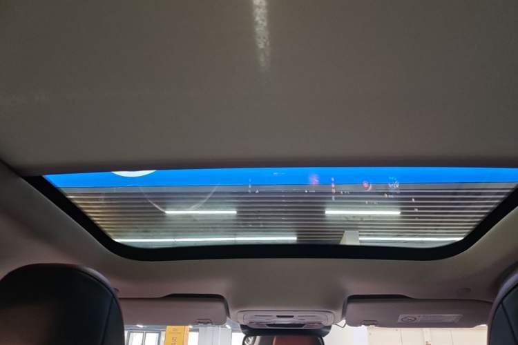 Used Lincoln Z 2022 iXiang Luxury Edition Headliner