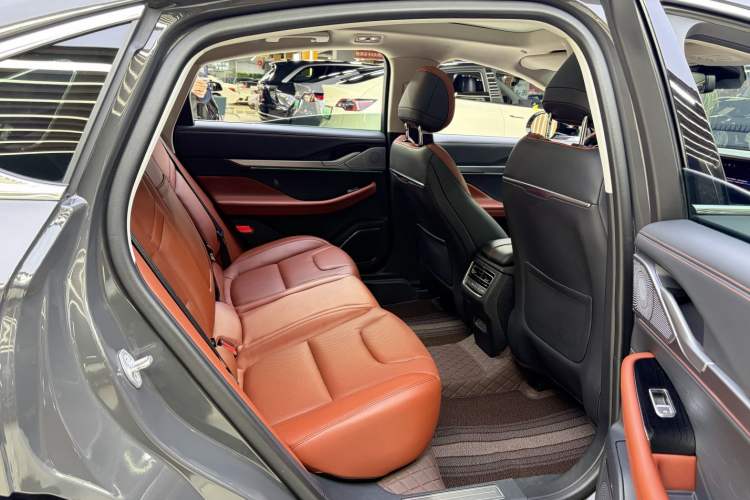 Used Lincoln Z 2022 iXiang Deluxe Edition Interior 12