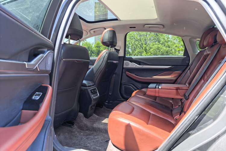 Used Lincoln Z 2022 Facelift iEnjoy Deluxe Edition Interior 2