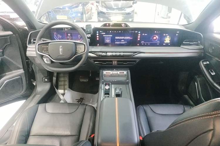 Used Lincoln Z 2022 Facelift iCool Luxury Edition Interior 2