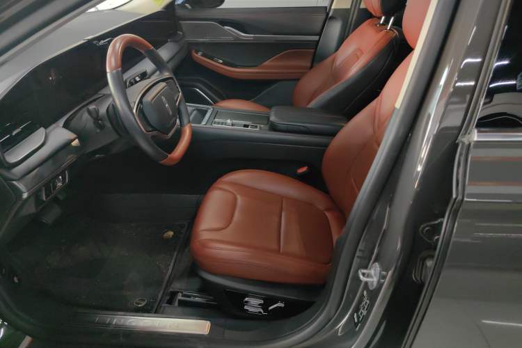 Used Lincoln Z 2022 iXiang Luxury Edition Interior 2