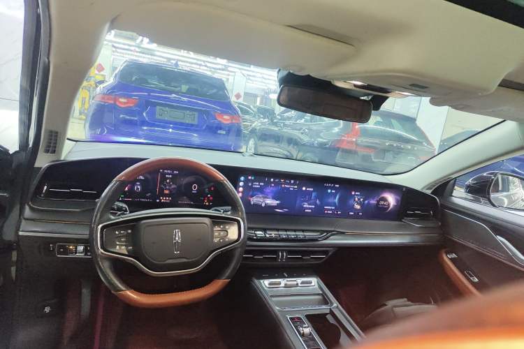 Used Lincoln Z 2022 Facelift iEnjoy Deluxe Edition Interior 2