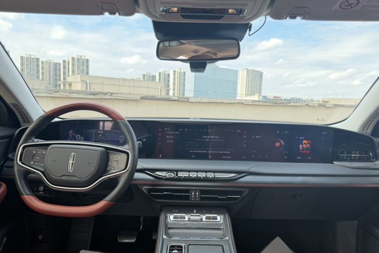 Used Lincoln Z 2022 iXiang Luxury Edition Interior 2