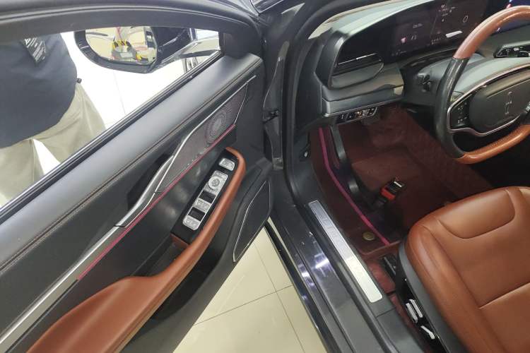 Used Lincoln Z 2022 Facelift iEnjoy Deluxe Edition Interior 3