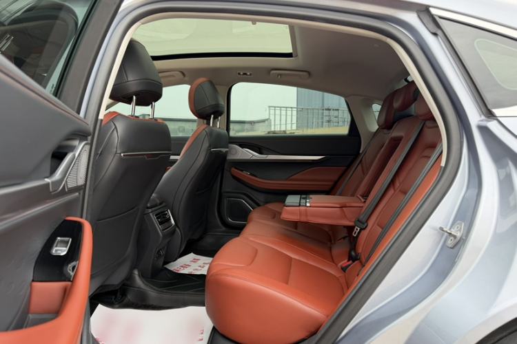 Used Lincoln Z 2022 iXiang Luxury Edition Interior 3