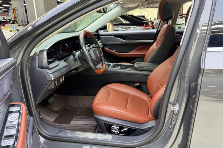 Used Lincoln Z 2022 iXiang Deluxe Edition Interior 4