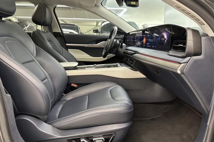 Used Lincoln Z 2022 iKoo Luxury Edition Interior 4