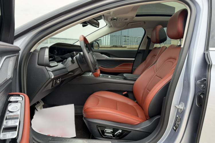 Used Lincoln Z 2022 iXiang Luxury Edition Interior 4