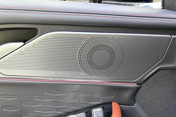 Used Lincoln Z 2022 iXiang Deluxe Edition Interior 6