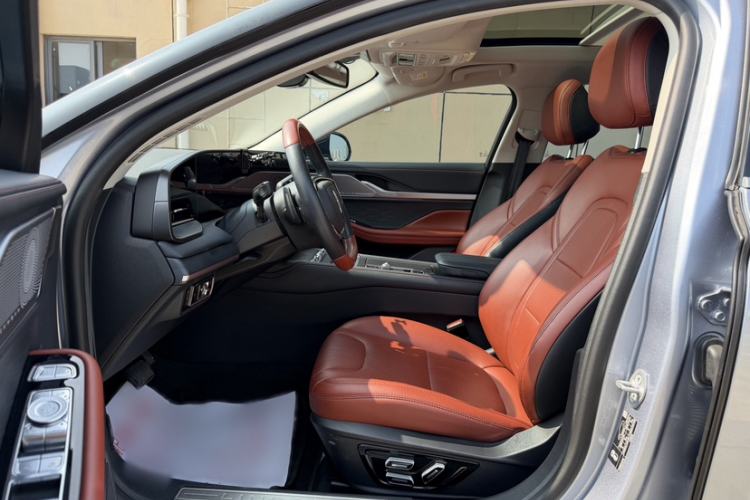 Used Lincoln Z 2022 iXiang Luxury Edition Interior 6
