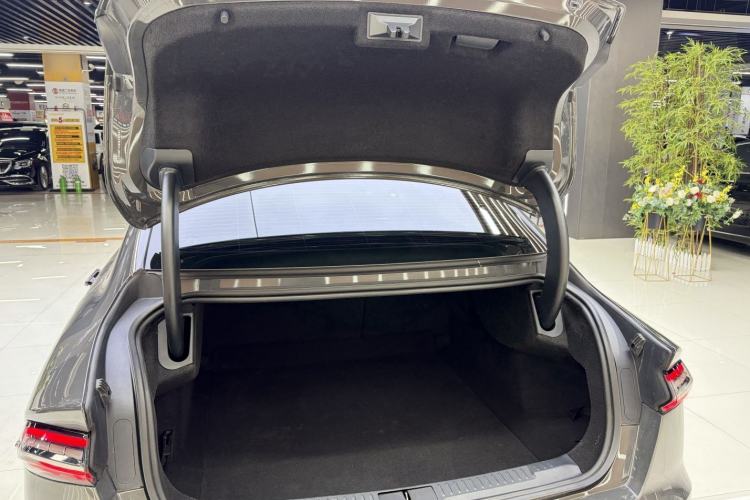 Used Lincoln Z 2022 iXiang Deluxe Edition Interior 7