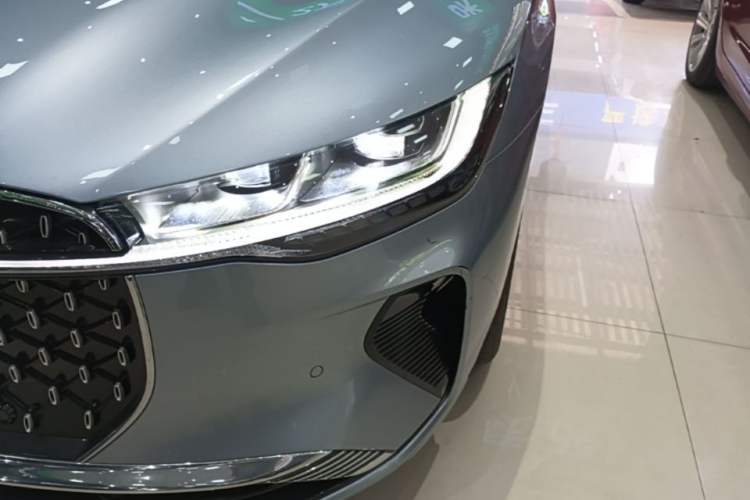 Used Lincoln Z 2022 iXiang Luxury Edition Left Front Headlight