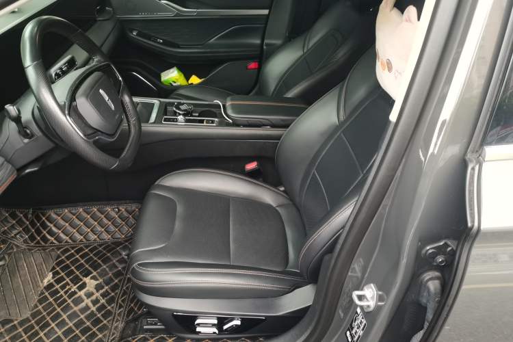 Used Lincoln Z 2022 iXiang Luxury Edition Left Front Seat