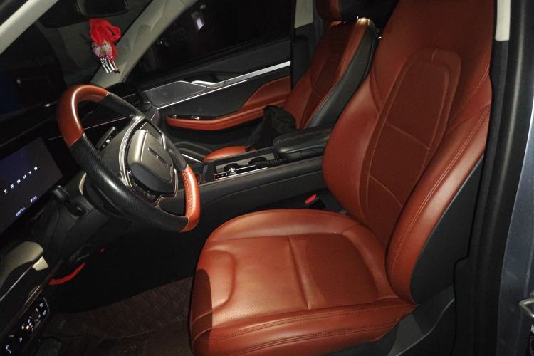 Used Lincoln Z 2022 iXiang Luxury Edition Left Front Seat