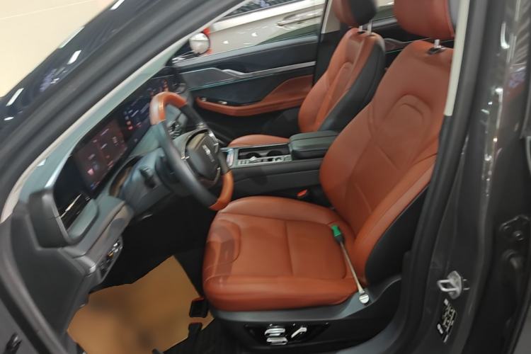 Used Lincoln Z 2022 iXiang Luxury Edition Left Front Seat