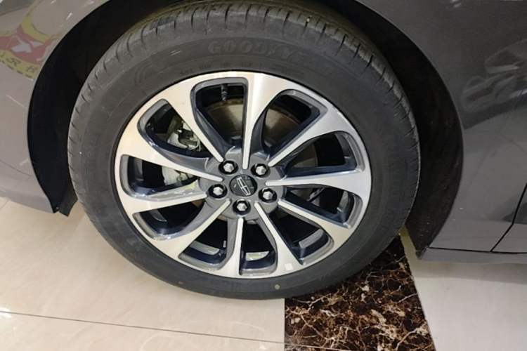 Used Lincoln Z 2022 iXiang Luxury Edition Left Front Wheel Hub