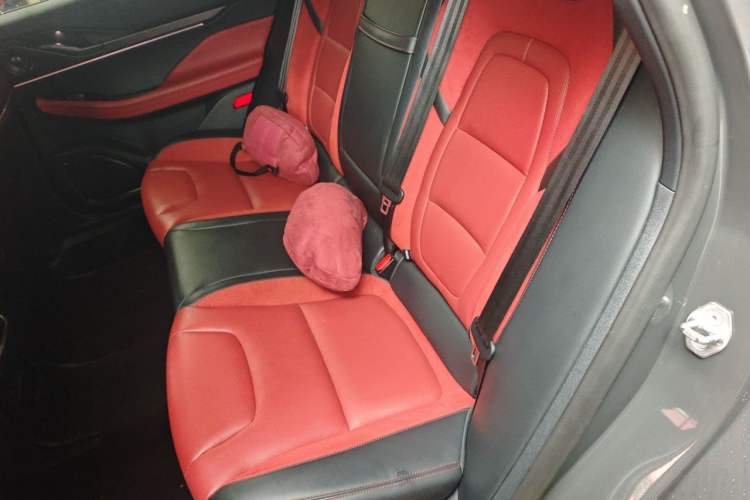 Used Lincoln Z 2022 iCool Prestige Edition Left Rear Seat