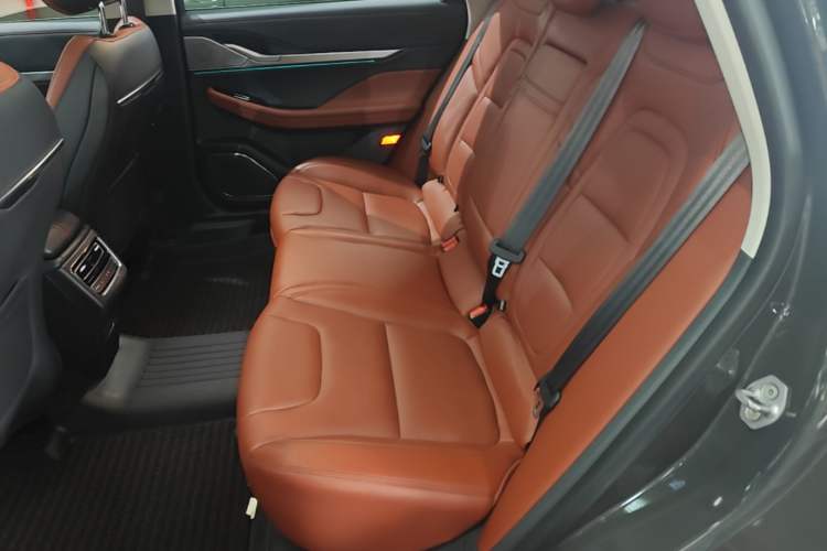 Used Lincoln Z 2022 iXiang Luxury Edition Left Rear Seat