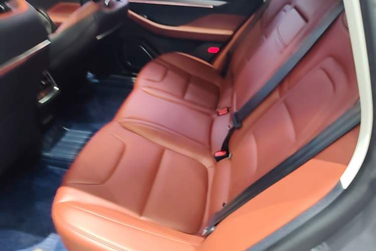 Used Lincoln Z 2022 iXiang Luxury Edition Left Rear Seat