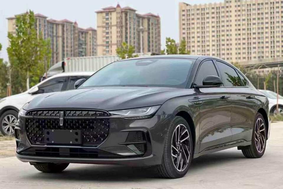 Lincoln Z 2022