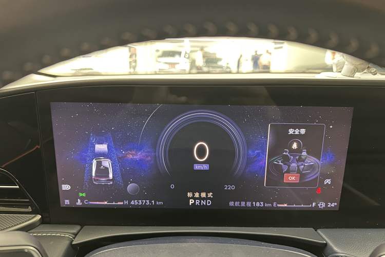 Used Lincoln Z 2022 iKoo Luxury Edition Odometer Close Up