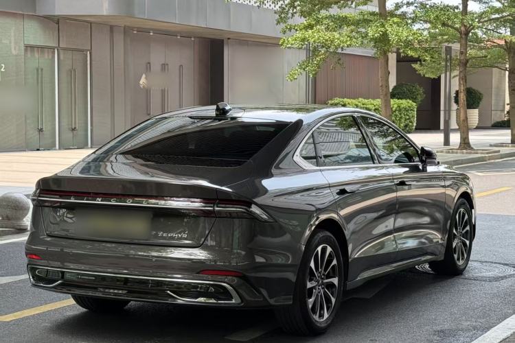 Used Lincoln Z 2022 iXiang Luxury Edition Rear Right 45 Deg