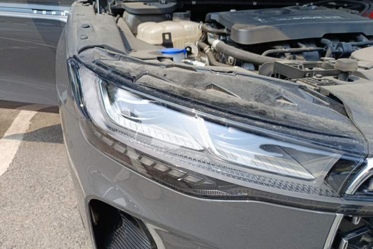 Used Lincoln Z 2022 iXiang Luxury Edition Right Front Headlight