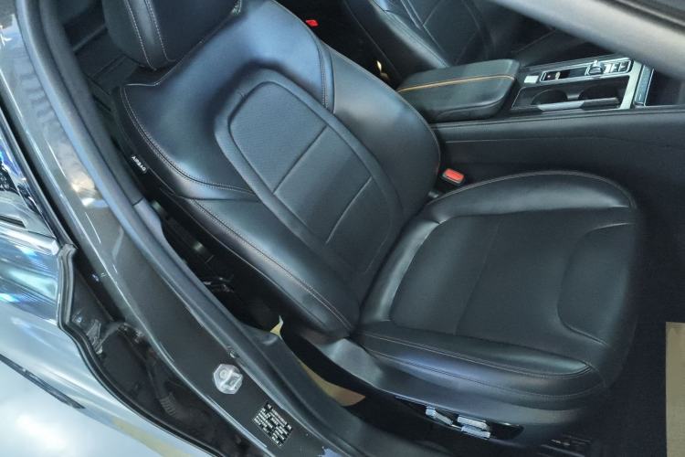 Used Lincoln Z 2022 iKoo Luxury Edition Right Front Seat
