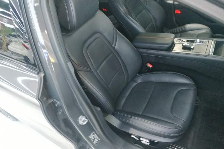 Used Lincoln Z 2022 Facelift iCool Luxury Edition Right Front Seat