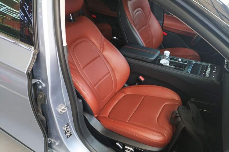 Used Lincoln Z 2022 iXiang Luxury Edition Right Front Seat