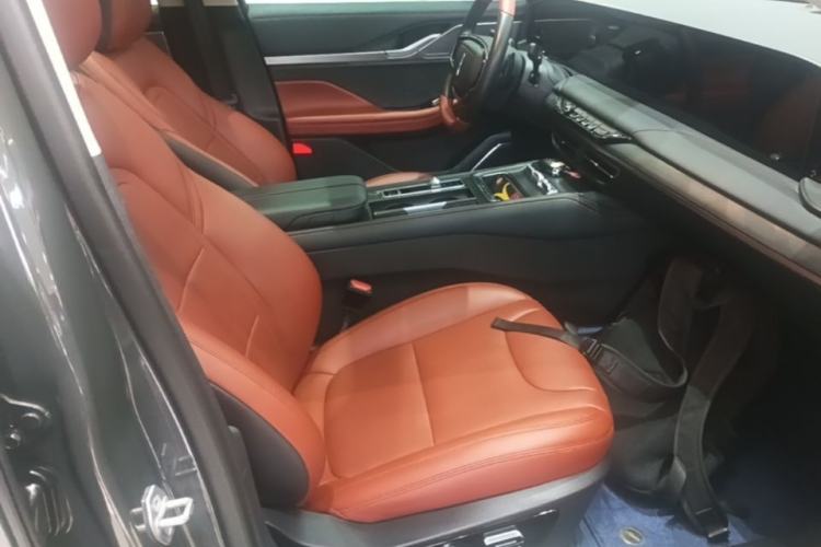 Used Lincoln Z 2022 iXiang Luxury Edition Right Front Seat