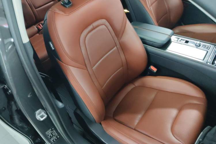Used Lincoln Z 2022 iXiang Zunyi Edition Right Front Seat