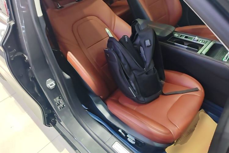 Used Lincoln Z 2022 iXiang Luxury Edition Right Front Seat