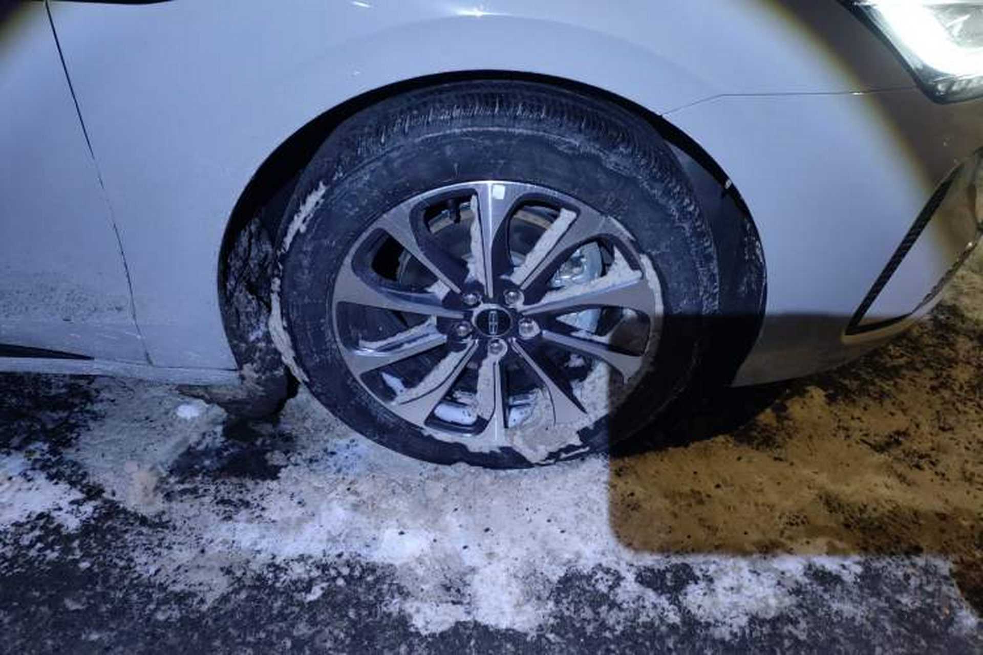Used Lincoln Z 2022 iXiang Deluxe Edition Right Front Wheel Hub