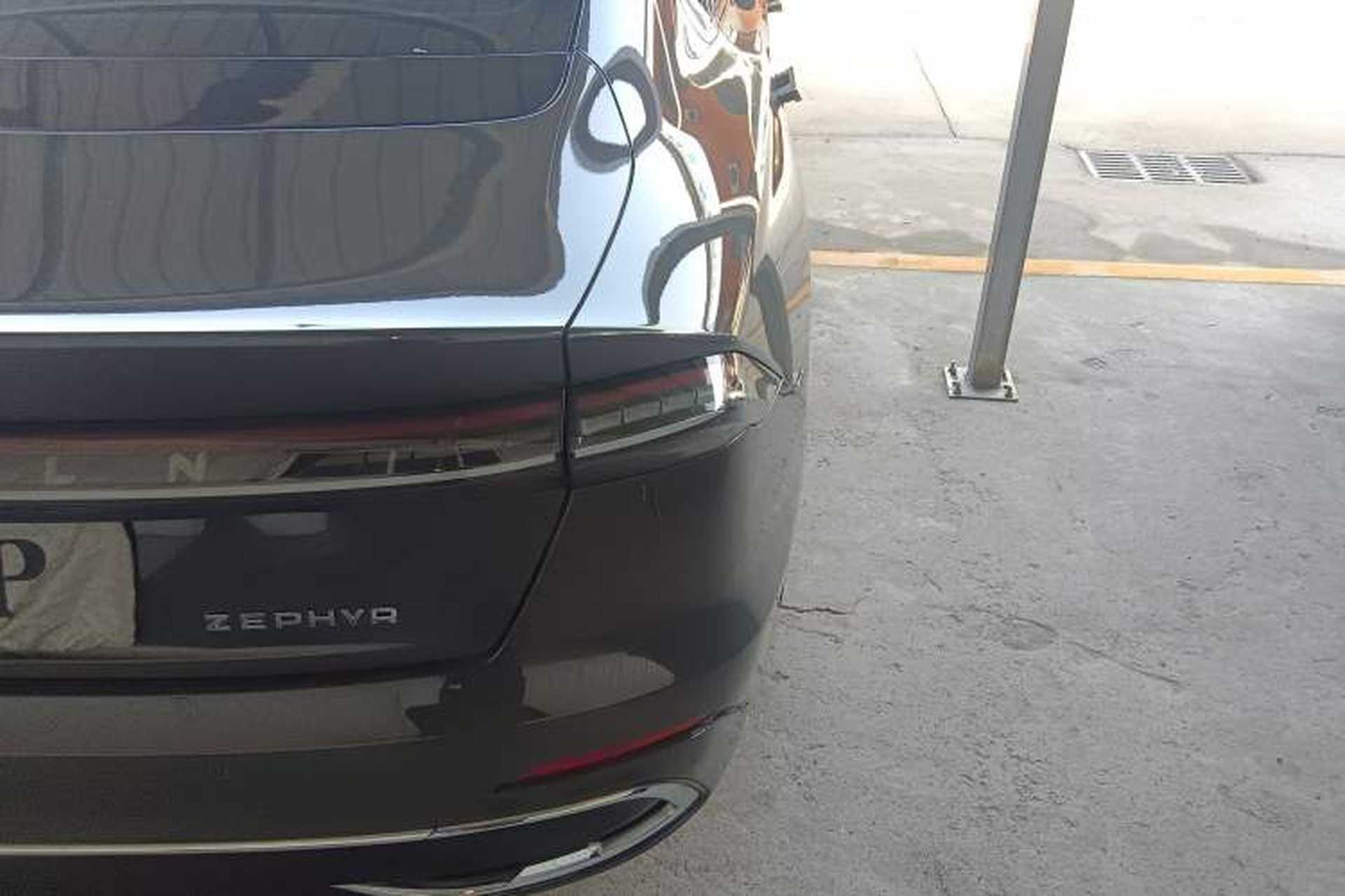 Used Lincoln Z 2022 iEnjoy Luxury Edition Right Rear Taillight