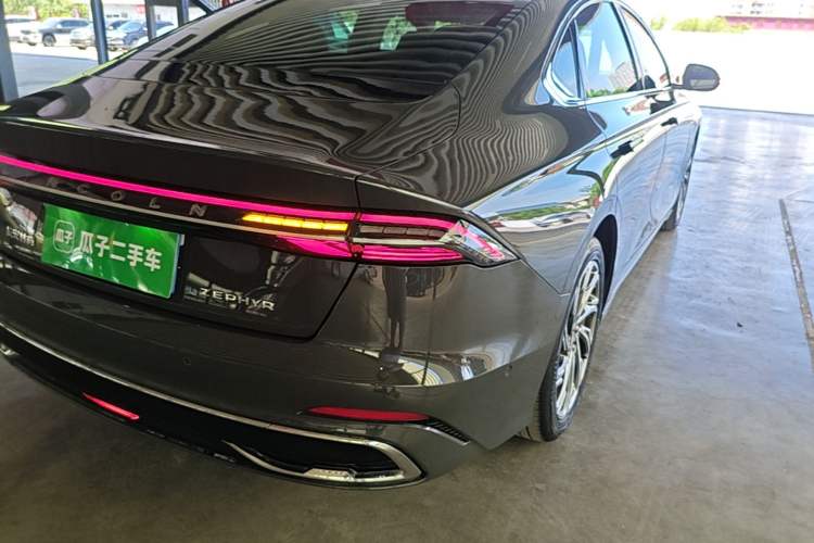 Used Lincoln Z 2022 iEnjoy Luxury Edition Right Rear Taillight