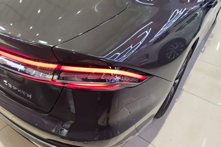 Used Lincoln Z 2022 iXiang Luxury Edition Right Rear Taillight