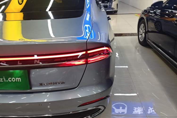 Used Lincoln Z 2022 iXiang Luxury Edition Right Rear Taillight
