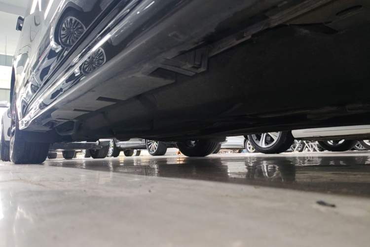 Used Lincoln Z 2022 Facelift iCool Luxury Edition Right Side Sill