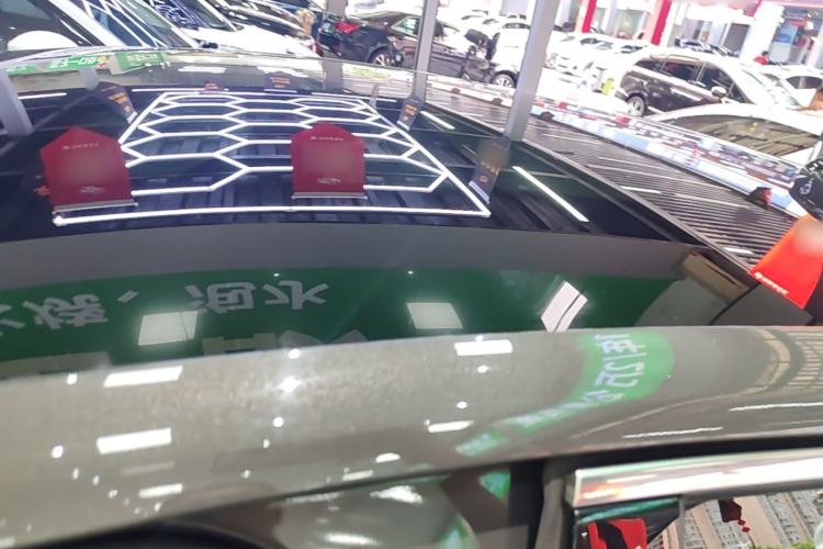 Used Lincoln Z 2022 iXiang Luxury Edition Roof