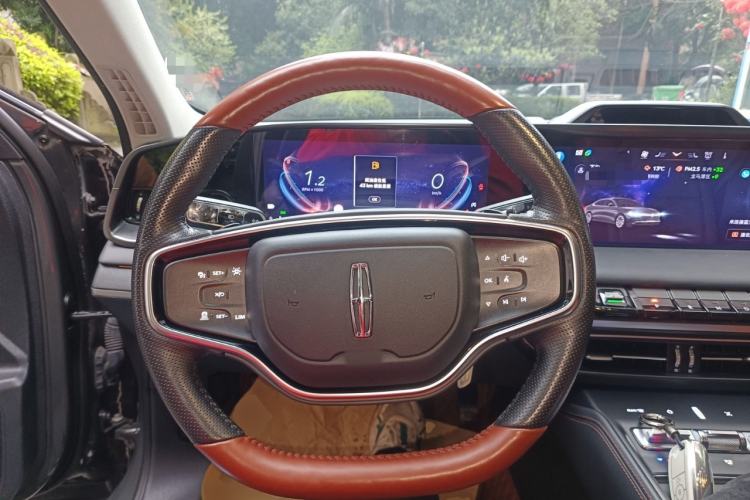 Used Lincoln Z 2022 iEnjoy Luxury Edition Steering Wheel