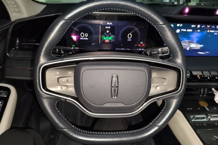 Used Lincoln Z 2022 iCool Luxury Edition Steering Wheel
