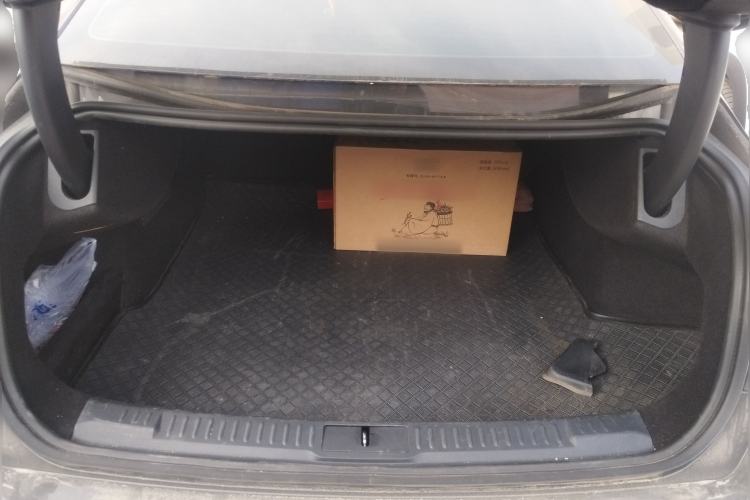 Used Lincoln Z 2022 iXiang Deluxe Edition Trunk
