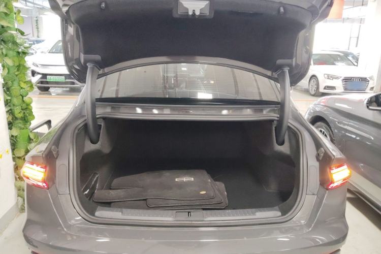 Used Lincoln Z 2022 iXiang Zunyi Edition Trunk