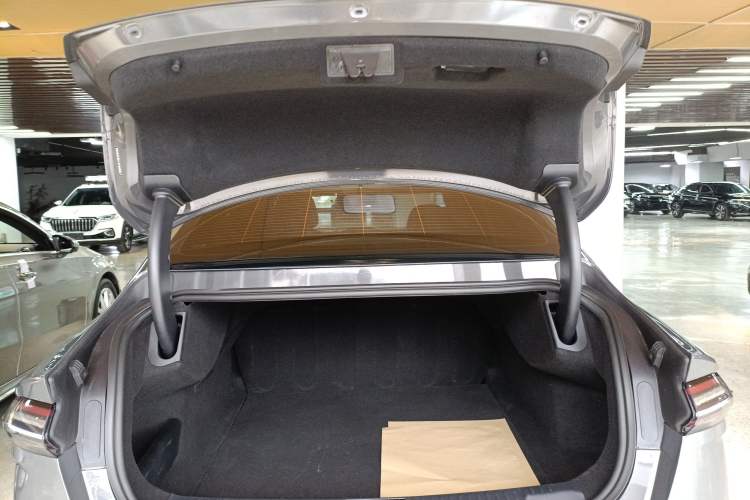 Used Lincoln Z 2022 iCool Prestige Edition Trunk