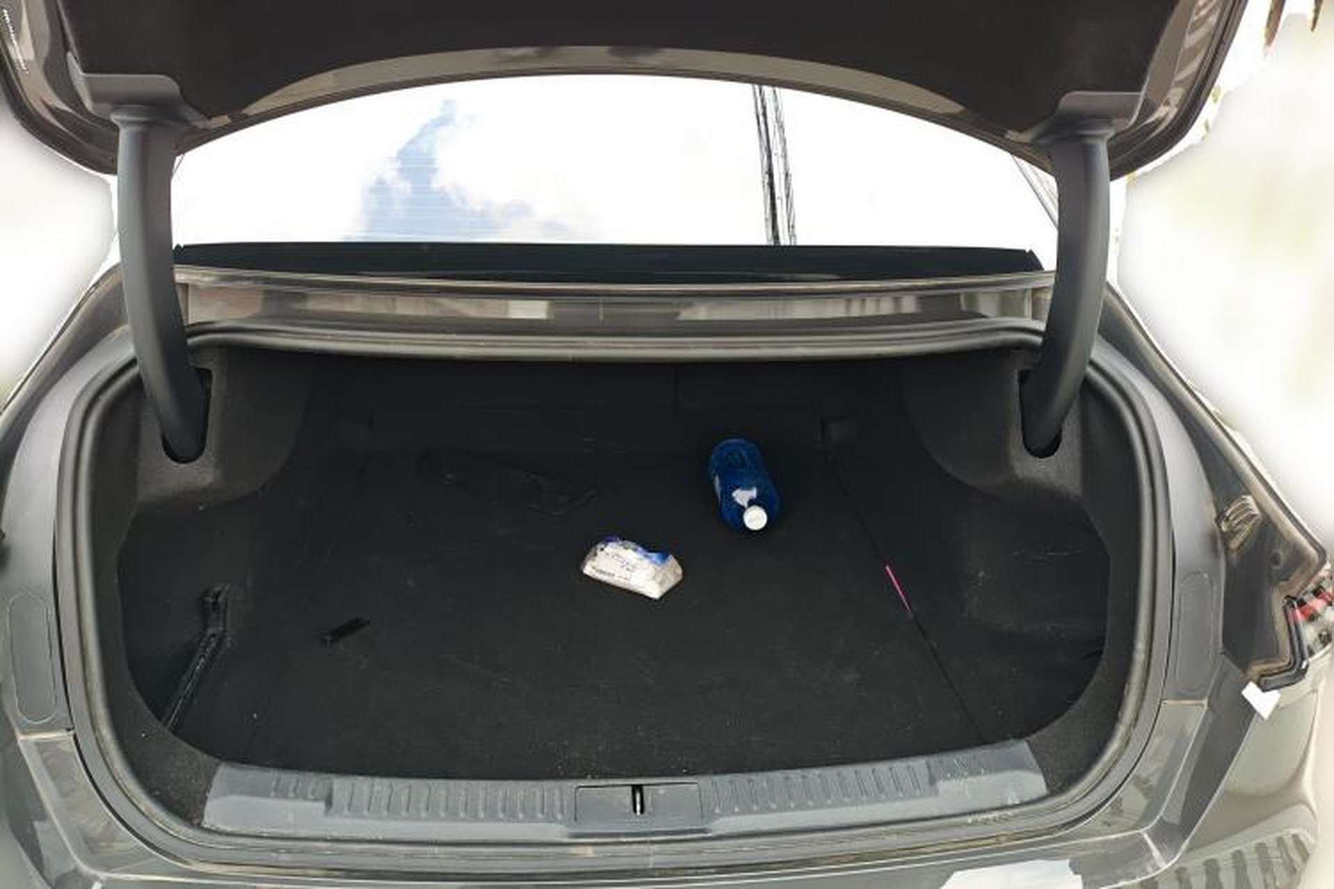 Used Lincoln Z 2022 iKoo Luxury Edition Trunk