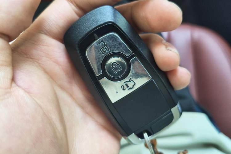 Used Lincoln Z 2022 Facelift iEnjoy Luxury Edition Vehicle Key
