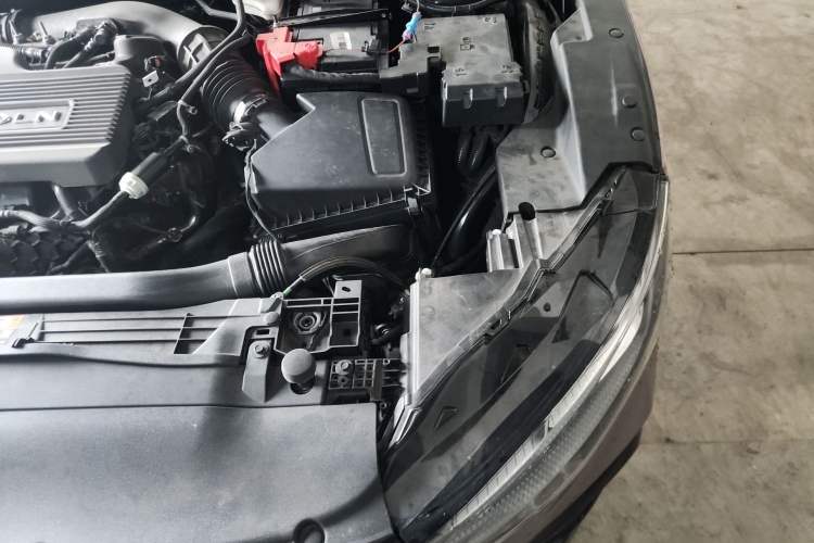 Used Lincoln Z 2022 iKoo Luxury Edition Engine Bay Left