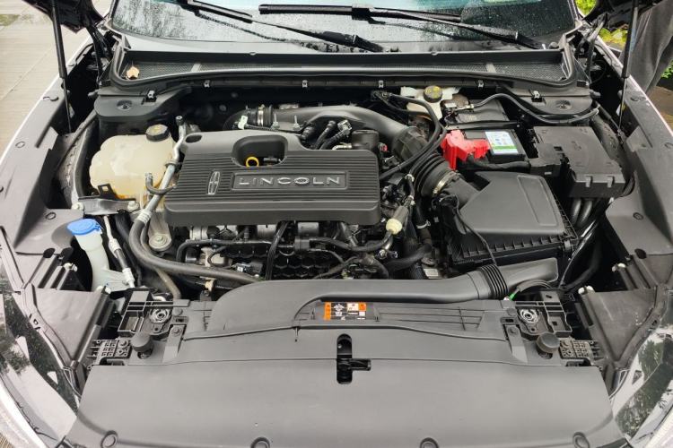 Used Lincoln Z 2022 iXiang Luxury Edition Engine Bay